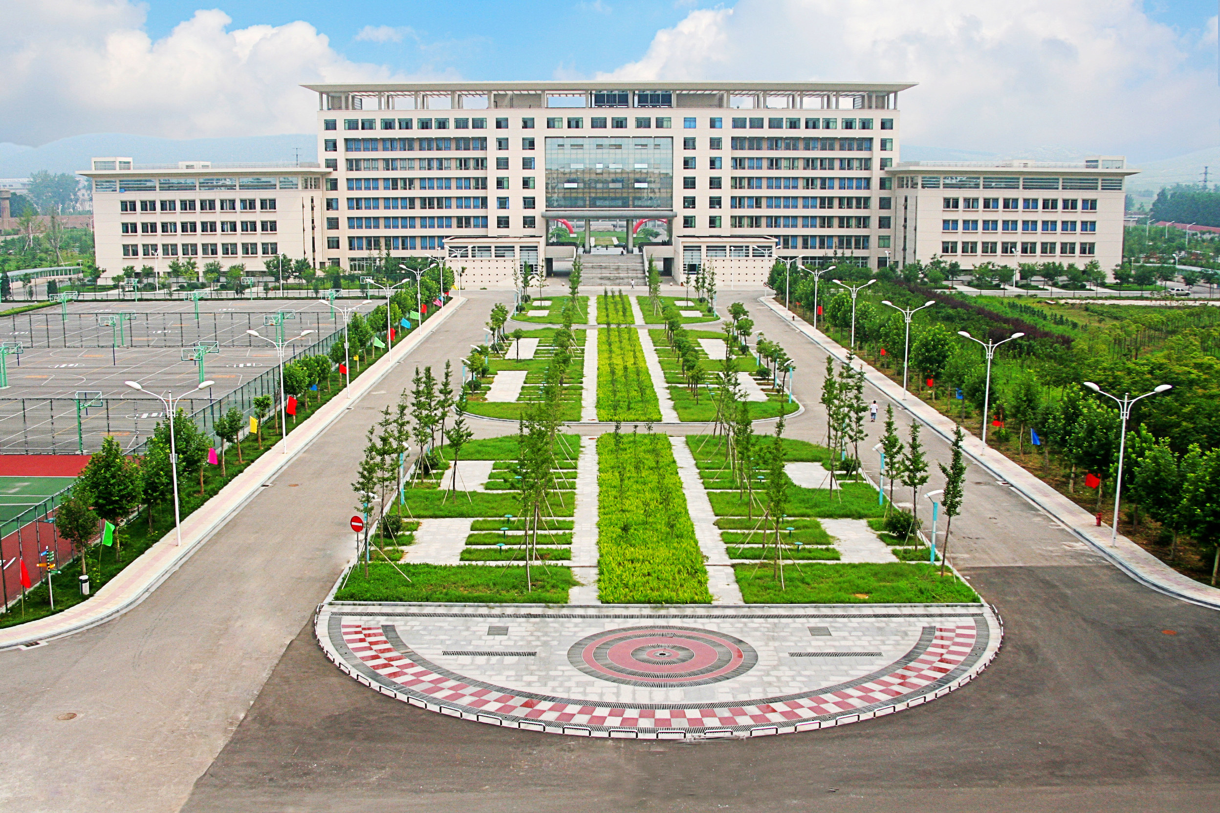Xuzhou Medical University